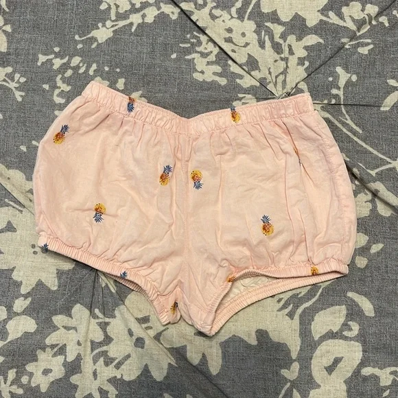 Pineapple Outfit - Picture 9 of 12